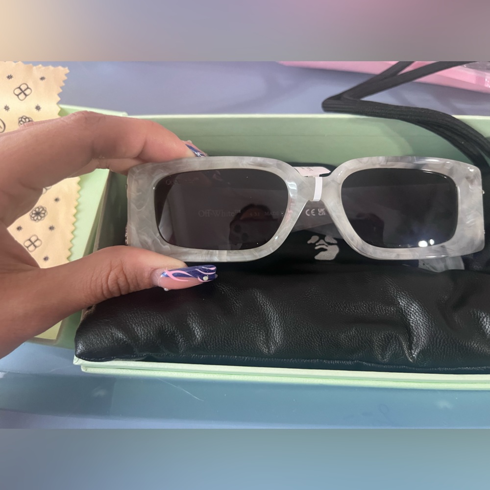 Off-White Roma Rectangle-Frame Sunglasses - Picture 9 of 14